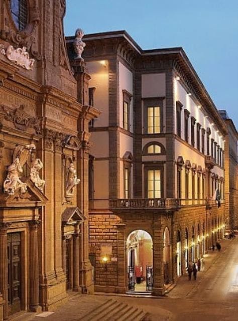 Luxury apartments in the heart of Florence Ref: Palazzo Tornabuoni